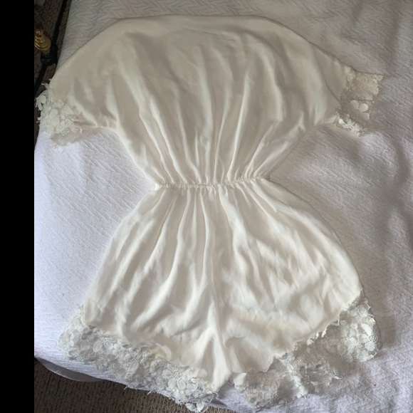 White Summery Romper with Flower Trimmings! - Picture 3 of 5